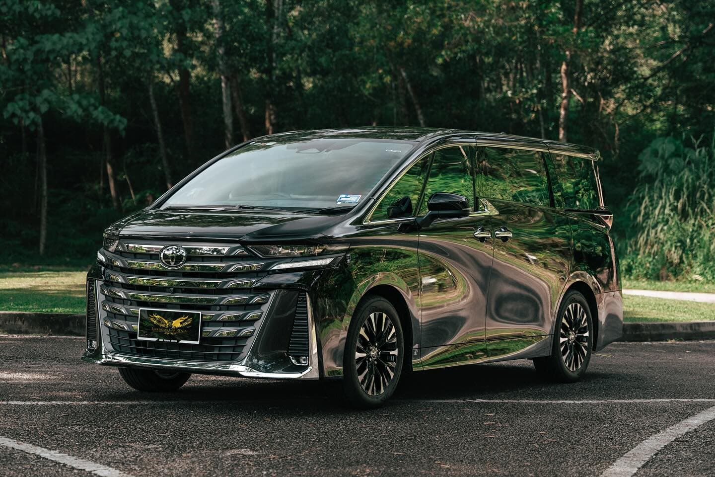 2024 Toyota Vellfire 2024 available for sports car hire in Kuala Lumpur